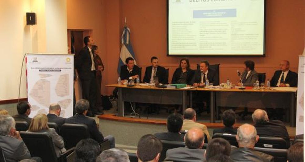 Sin críticas de la oposición Cuevas habló de seguridad