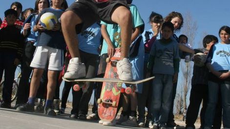 Una prueba de skate unió a cuatro barrios