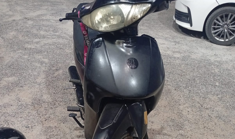 Un sujeto cayó en Rawson con una moto robada y la patente adulterada.