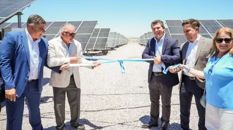 Orrego participó de la inauguración del parque fotovoltaico en Caleras San Juan: cuánta energía aportará