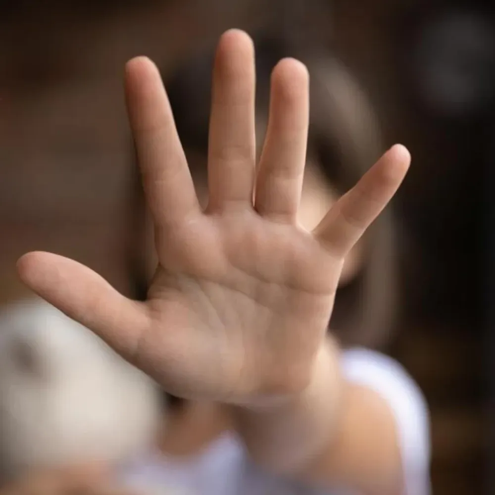 Abusó sexualmente de una menor de 6 años y le contagió sífilis: lo condenaron a 9 años de prisión