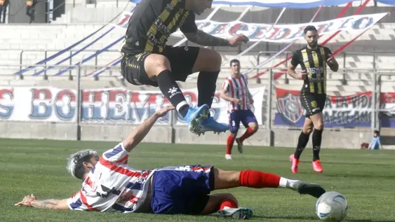 El Bohemio no pudo con Olimpo