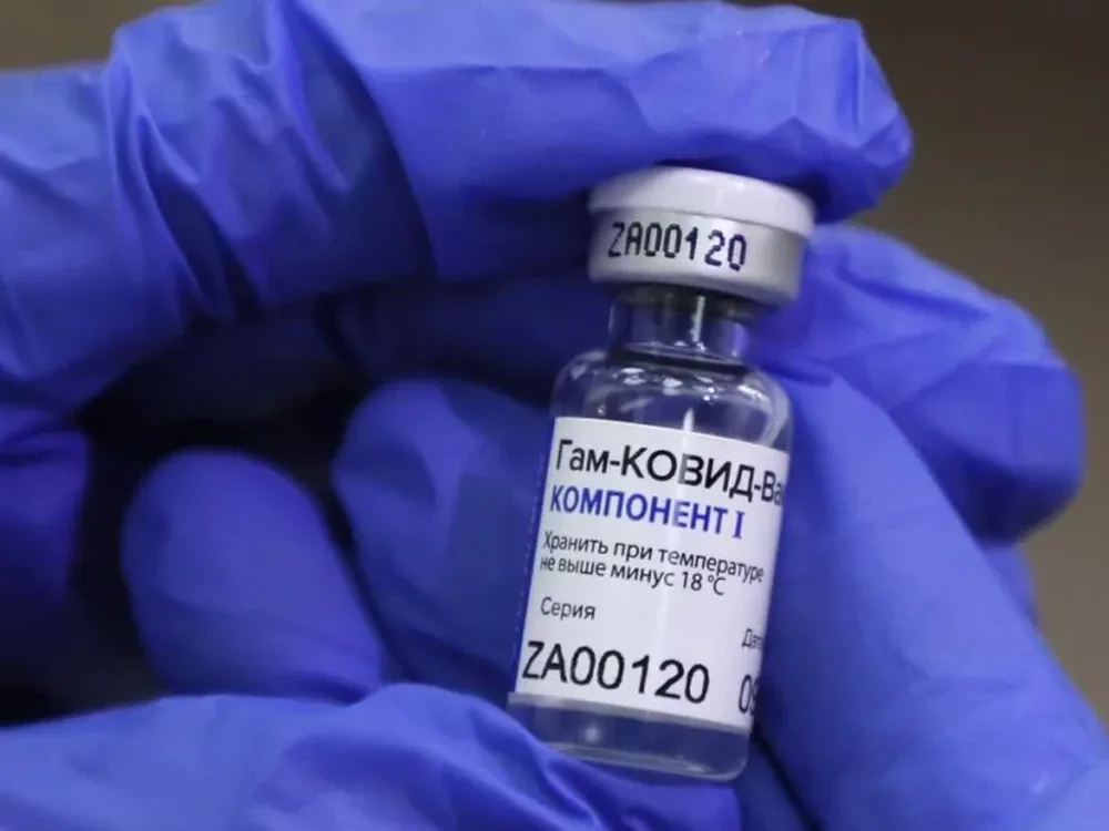 La OMS suspendió el proceso de aprobación de la Sputnik V