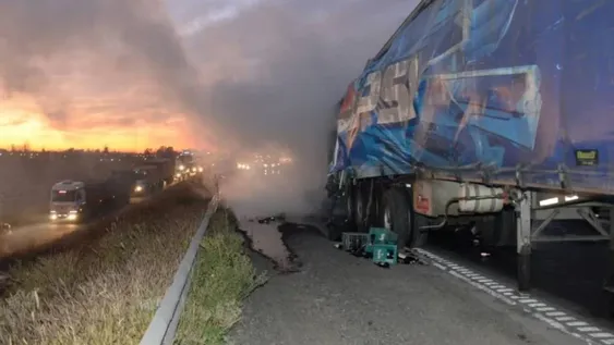 Impactantes accidentes con 5 minutos de diferencia dejaron 2 muertos