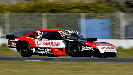 Martínez debe lidiar con el lastre para largar arriba