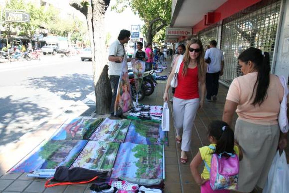 Vendedores: tras el caos, tregua hasta el martes
