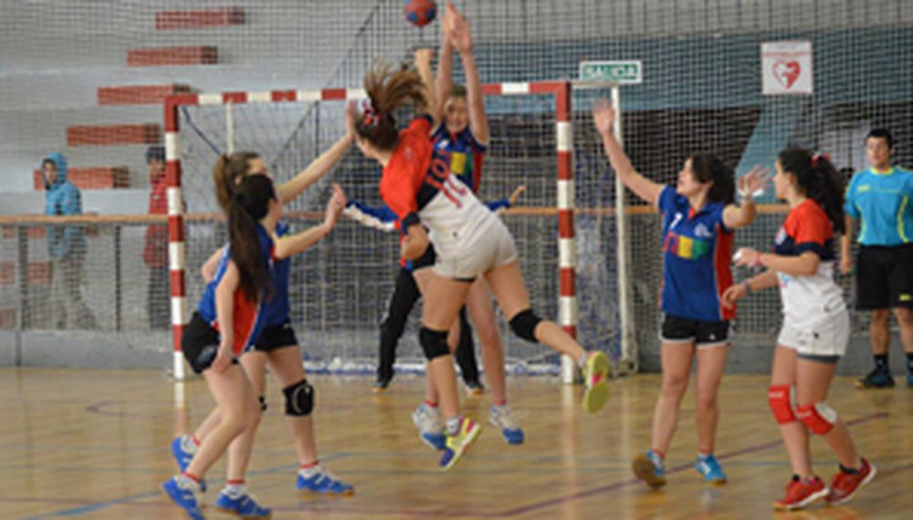 ETIEC y Club Acosta, líderes del Campeonato de handball