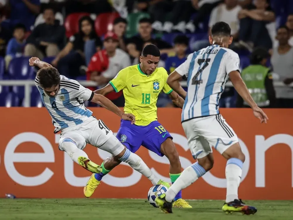 Argentina perdió con Brasil y complica su clasificación en el Sudamericano Sub ’20