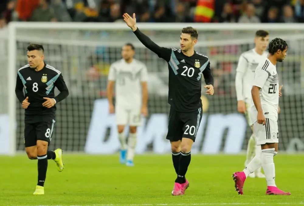 Argentina levantó su nivel en el segundo tiempo y rescató un empate ante Alemania