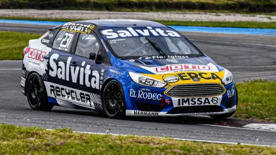 EL RIONEGRINO Juan Manuel Urcera con su Ford Focus, de Clase 3, será uno de los animadores del fin de semana.