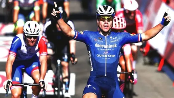 Jakobsen volvió a vivir “volando”