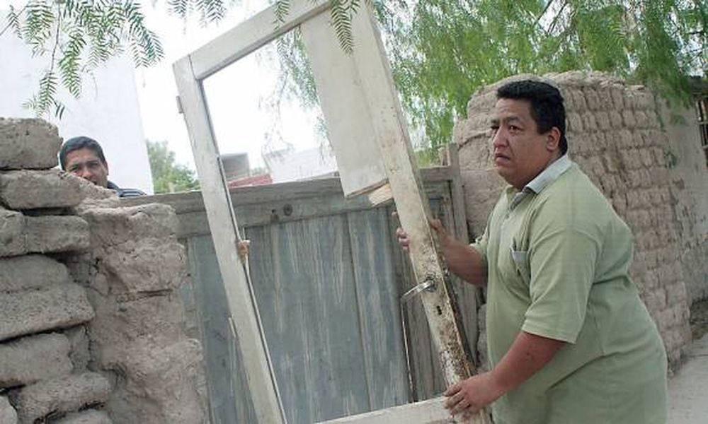 Enloquecidos, hieren a dos hermanos en intento de robo