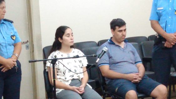 Las dos personas detenidas e investigadas. Las dos personas detenidas e investigadas.