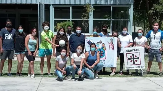 Con juegos, peregrinaciones y Vía Crucis intentarán que los jóvenes se acerquen a Dios