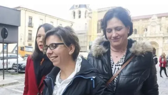 Se pegó la vagina con pegamento para simular un abuso y le dieron una condena récord