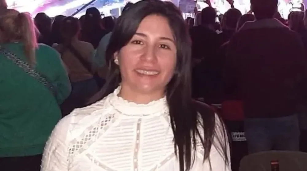 Se arrojó de la camioneta de su expareja y murió: investigan una pelea previa