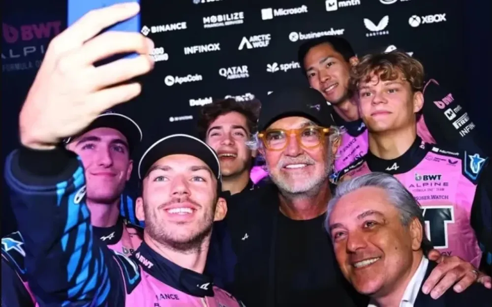 Juntos. En Alpine, nada está en calma. Aron se despachó contra Colapinto por los métodos para poder llegar a la F-1.