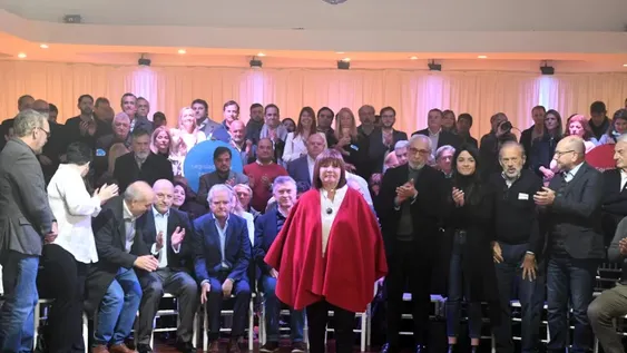 Macri acompañó a Bullrich camino a su precandidatura