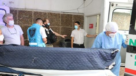 Allanaron una clínica y encontraron 7 cuerpos en descomposición por falta de frío