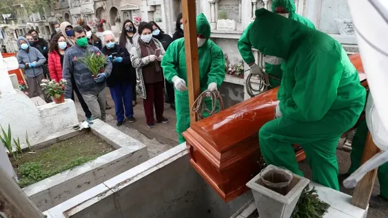 Aceleración de los contagios enciende alarmas en la OMS