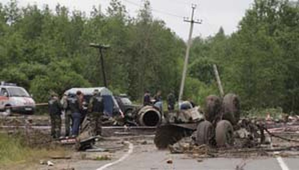Tragedia aérea en Rusia dejó al menos 40 muertos