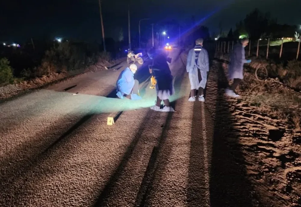 Accidente fatal: un policía protagonizó un choque con un ciclista