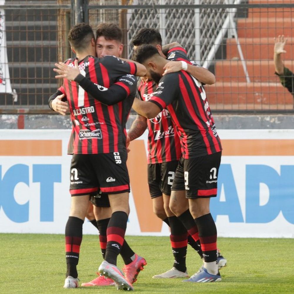 De cabeza, Francisco Álvarez marcó su primer gol en Primera y le dio la victoria a Patronato