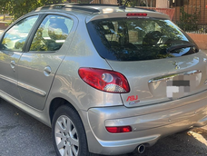 Detención por inseguridad en Rivadavia tras intento de robo en un auto estacionado Detención por inseguridad en Rivadavia tras intento de robo en un auto estacionado