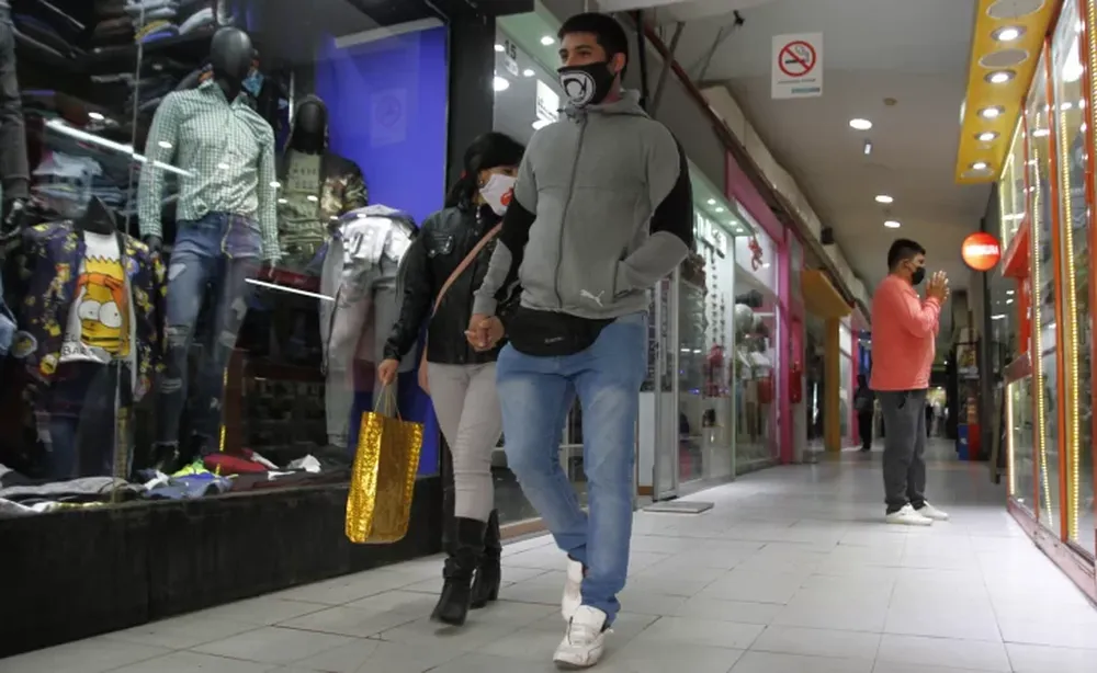 Tras nuevas negociaciones, comerciantes ratifican que el sábado 20 se va a abrir