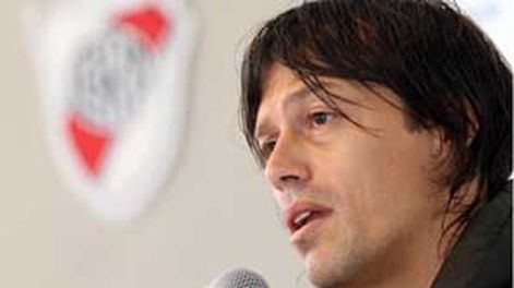 Almeyda: “Hace casi dos años que no cobramos”