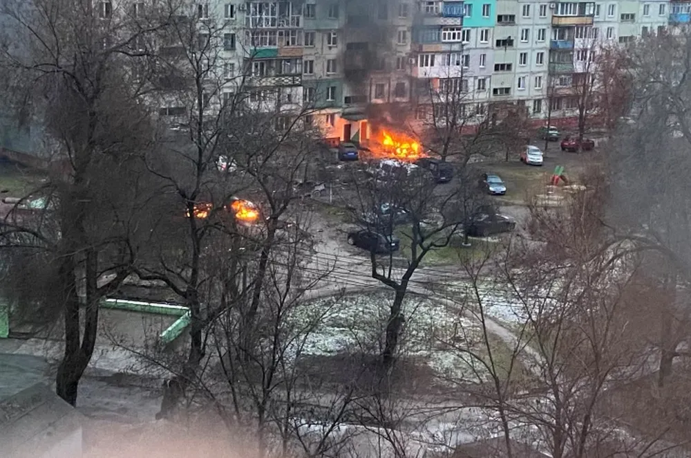 Los bombardeos ensombrecieron el plan de evacuar a ucranianos