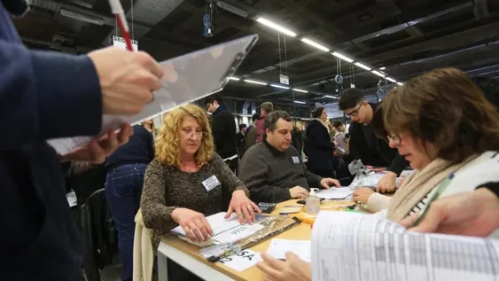 Comenzó el escrutinio definitivo en Buenos Aires para definir una reñida elección
