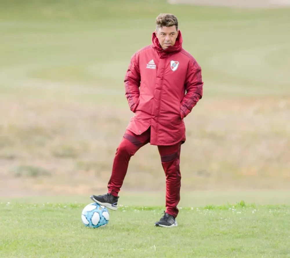 Gallardo: “¿Por qué no se puede activar a los jugadores en las provincias sin virus?