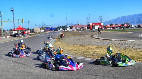 Regional. El mejor karting de Cuyo estará en acción en La Pista Kart de Pocito.