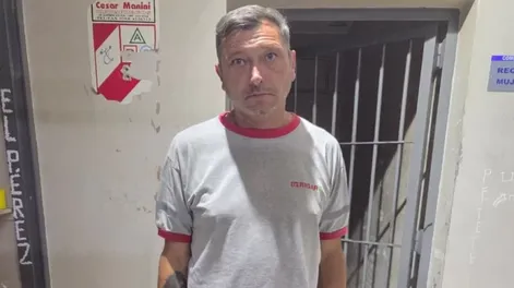 Un camionero amenazó con un cuchillo a un ciclista tras una discusión de tránsito: cayó detenido