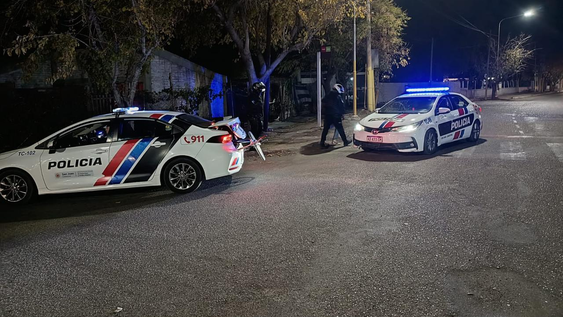 mechas de taladro, destornilladores y cables: el curioso botin de un ladron en una agencia de autos en trinidad