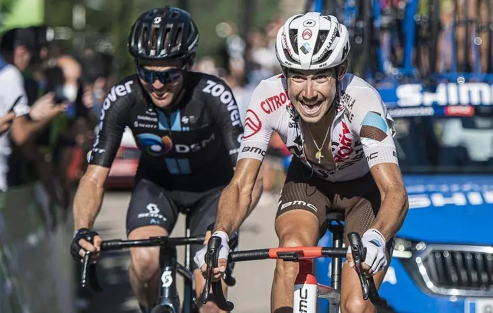 Champoussin ganó ayer en el penúltimo esfuerzo