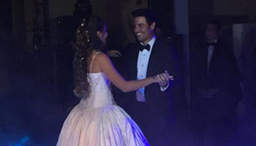 Vals con su hija