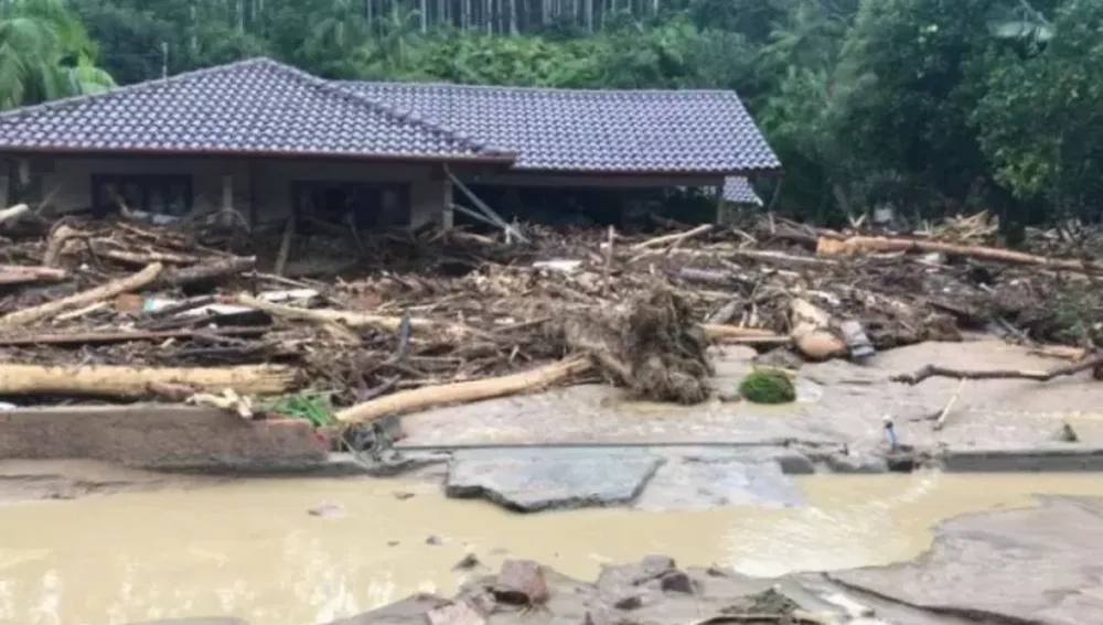 Al menos 10 muertos por fuertes lluvias y aludes en el sur de Brasil