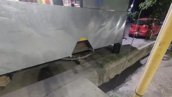 Bronca por ataque a carro panchero: “Le robaron parte de la comida a un bebé de 8 meses”