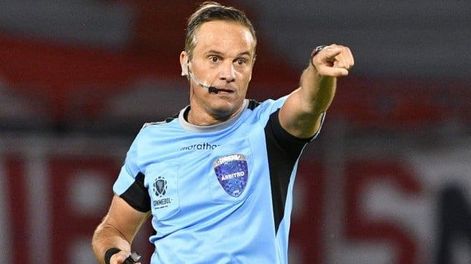 El argentino Patricio Loustau dirigirá la final de la Copa Libertadores