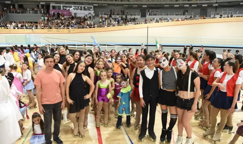 Más de 4 mil personas coparon el “Vicente Chancay” en el cierre del año del Patinaje Artístico en San Juan