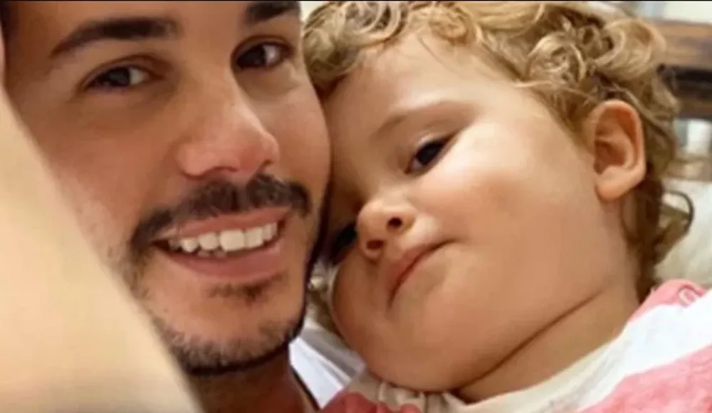 Nicolás Magaldi recibió el resultado del hisopado de su hijo y lo compartió en las redes