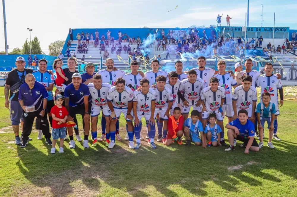 Bicampeón. Paso de Los Andes se quedó con todo en el año futbolístico de Albardón-Angaco.