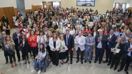 Reconocimiento oficial a mujeres destacadas de la provincia