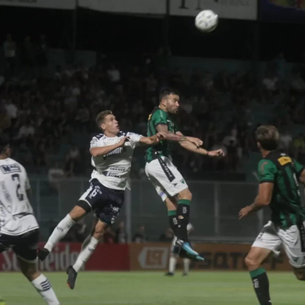 San Martín sufrió una goleada inesperada en Concepción y puso en jaque su liderazgo