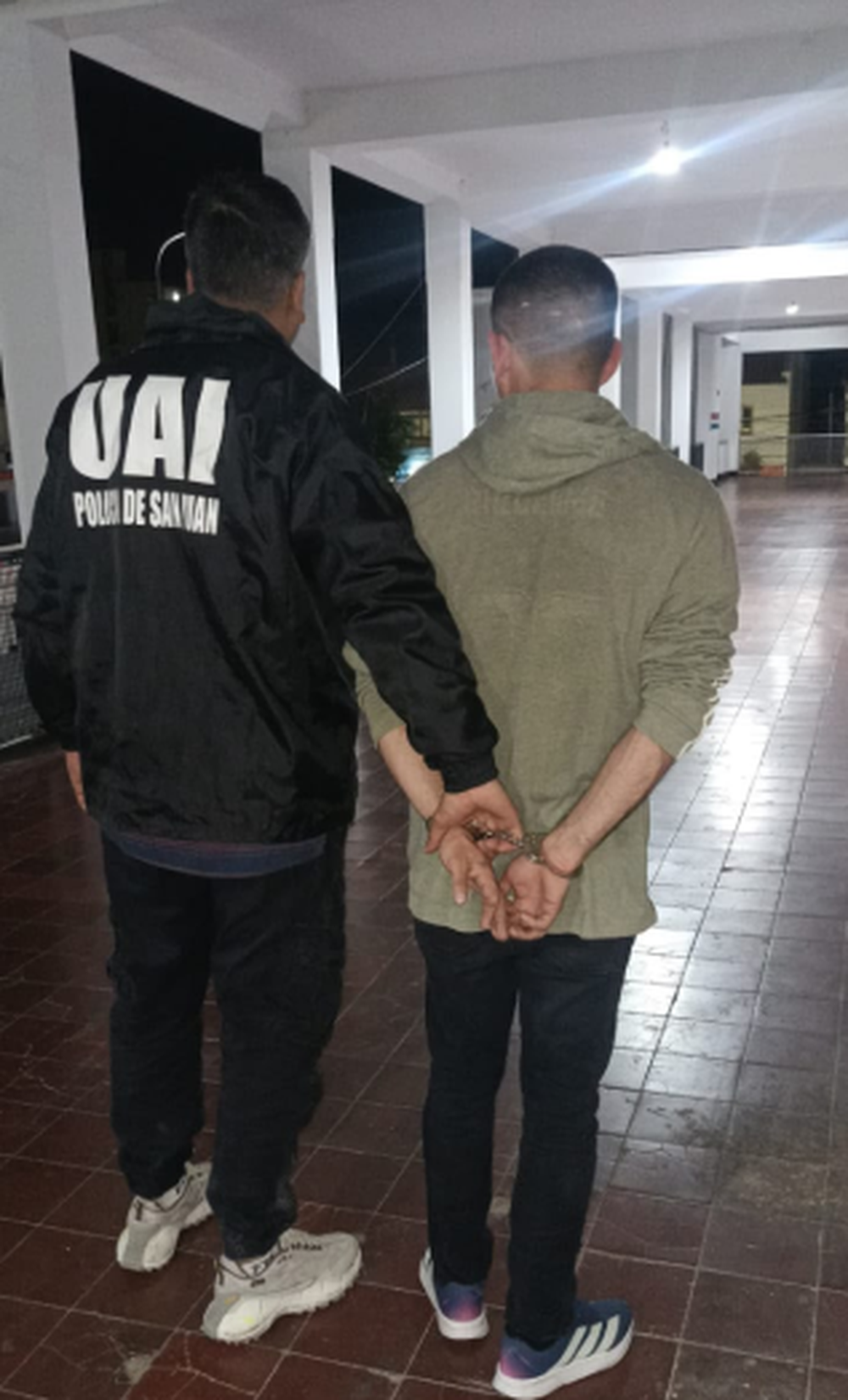 El prófugo fue detenido por efectivos de la Unidad de Apoyo Investigativo luego de varios días de vigilancia.