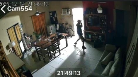 Es limpiavidrios y entró a robarle a una familia a la que antes le había pedido para comer