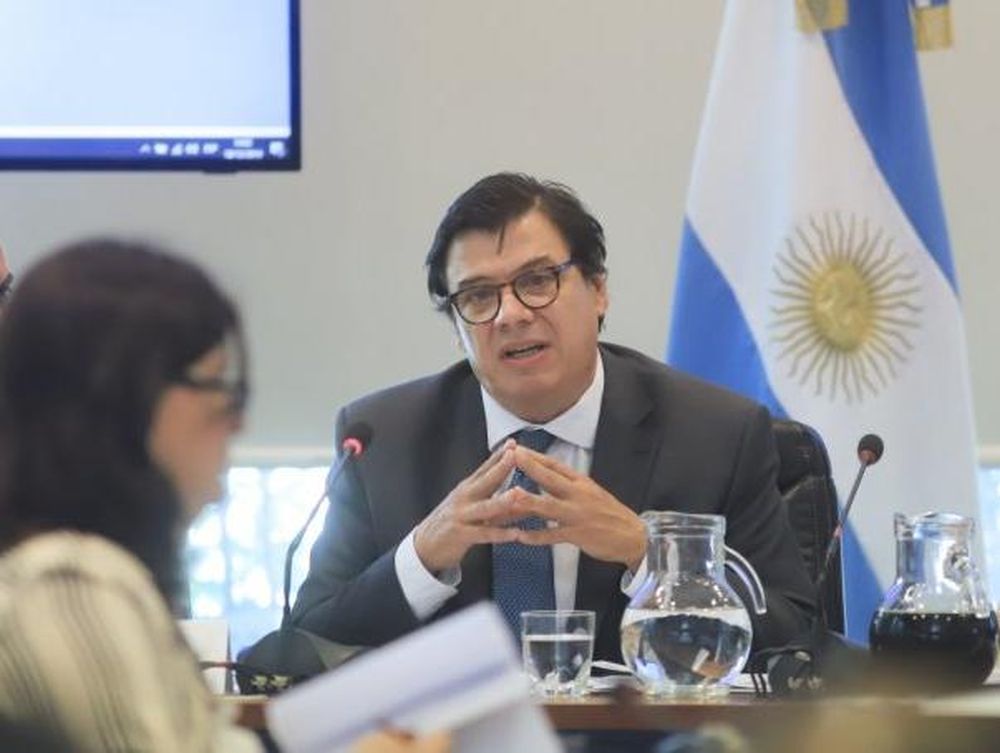 El aumento a estatales será “muy parecido” al de privados: se anunciará la semana próxima