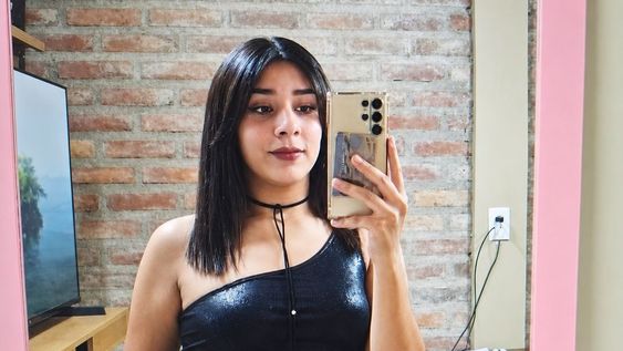 Melani Dessef.-